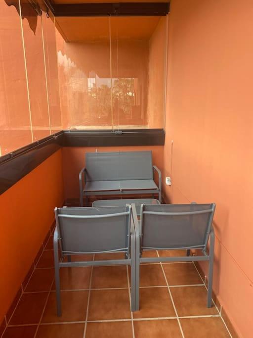 Apartment 3 Bed With Pool And Parking